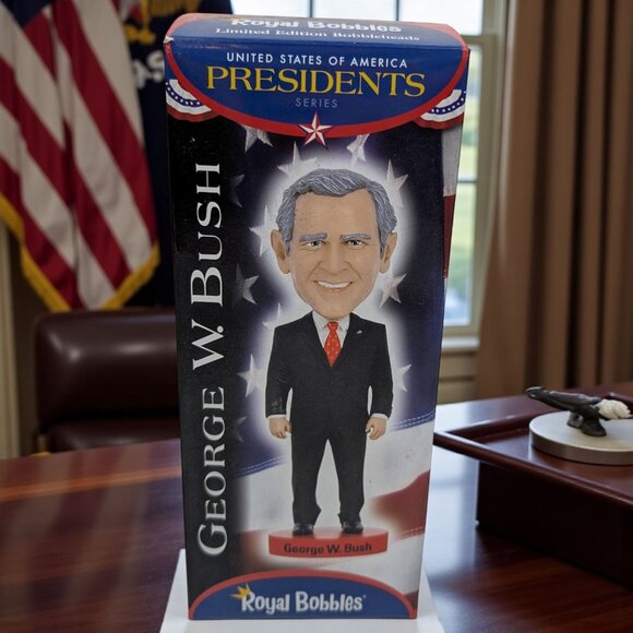 Royal Bobbles Bobblehead US Presidents George W. Bush Collectible 2014 - Picture 1 of 12